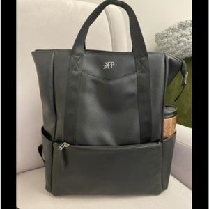 Freshly Picked Transport Backpack - Black